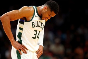 被批不思进取？字母哥转发记者言论：从未加入超级球队却已夺冠