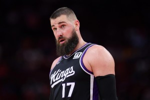 Kaiyun开云中国官网-掘金主帅：过去十年瓦兰一直是顶级中锋 他与我们的体系高度契合