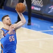 戴格诺特谈哈滕先发：这套阵容有明显优势 让他多打也是有意为之